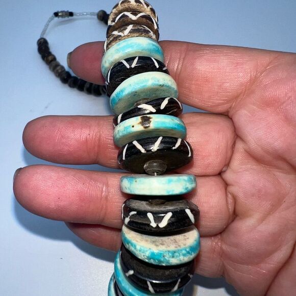 Vintage Large Pooka Bead Necklace - Picture 4 of 7